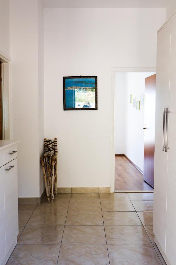 Apartman Klara Lumbarda Exterior photo